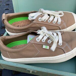 Cariumba Tan Sneakers – 7 (US Women), 5.5 (US Men)